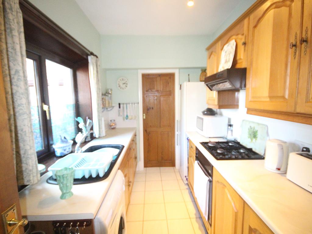 3 bedroom end terrace house For Sale in Barnoldswick - IMG_2050.jpg